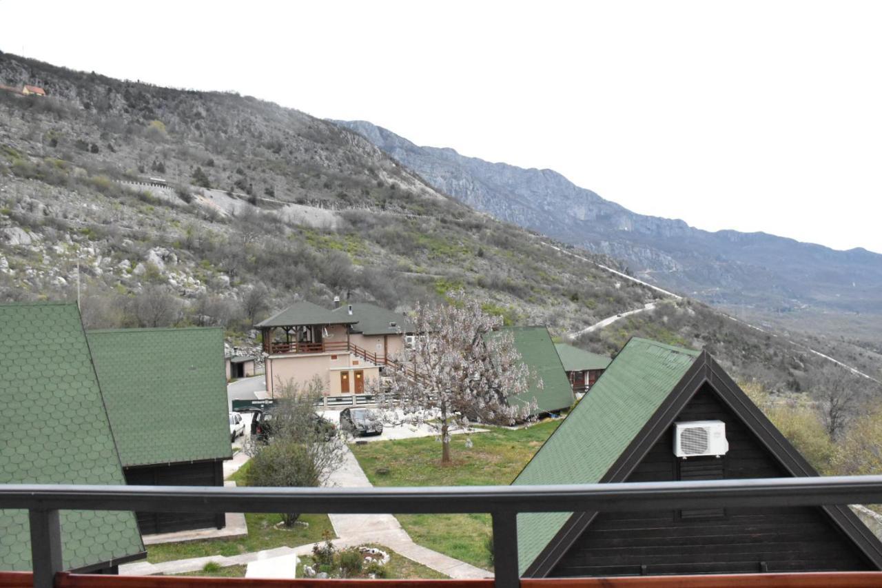 Aparthotel Koliba Nikšić Bagian luar foto