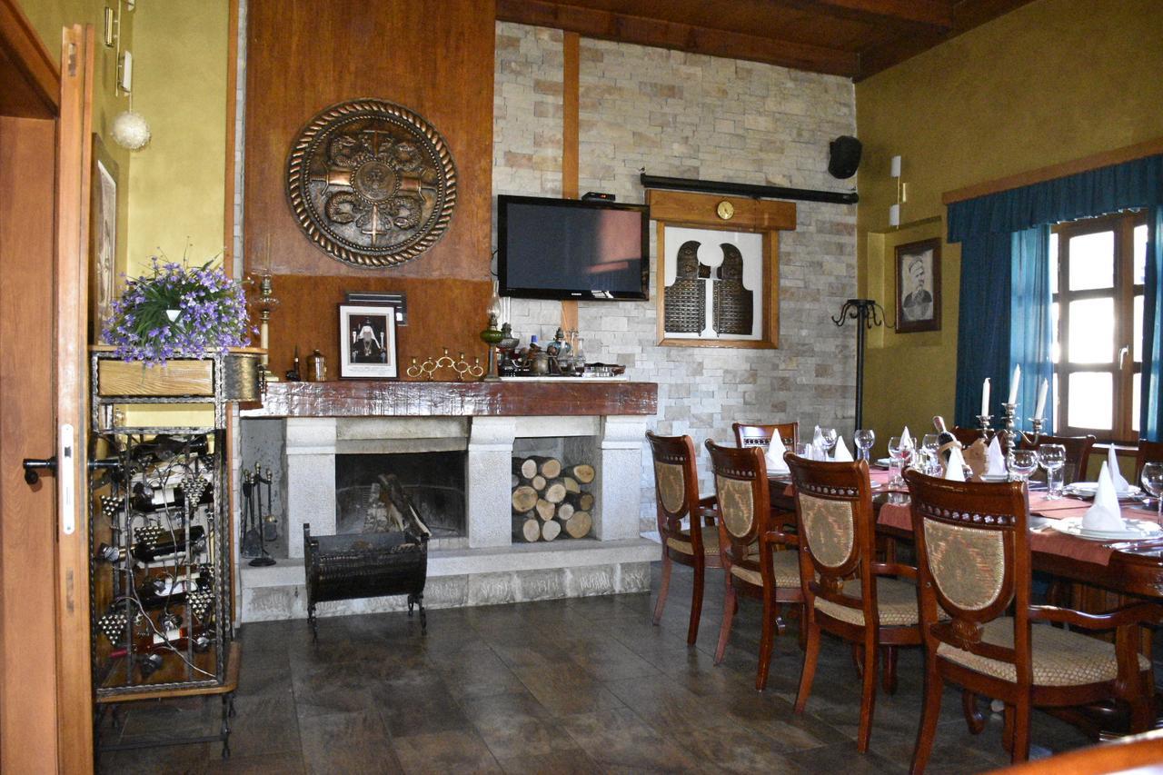 Aparthotel Koliba Nikšić Bagian luar foto