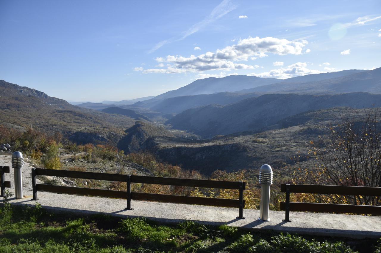 Aparthotel Koliba Nikšić Bagian luar foto