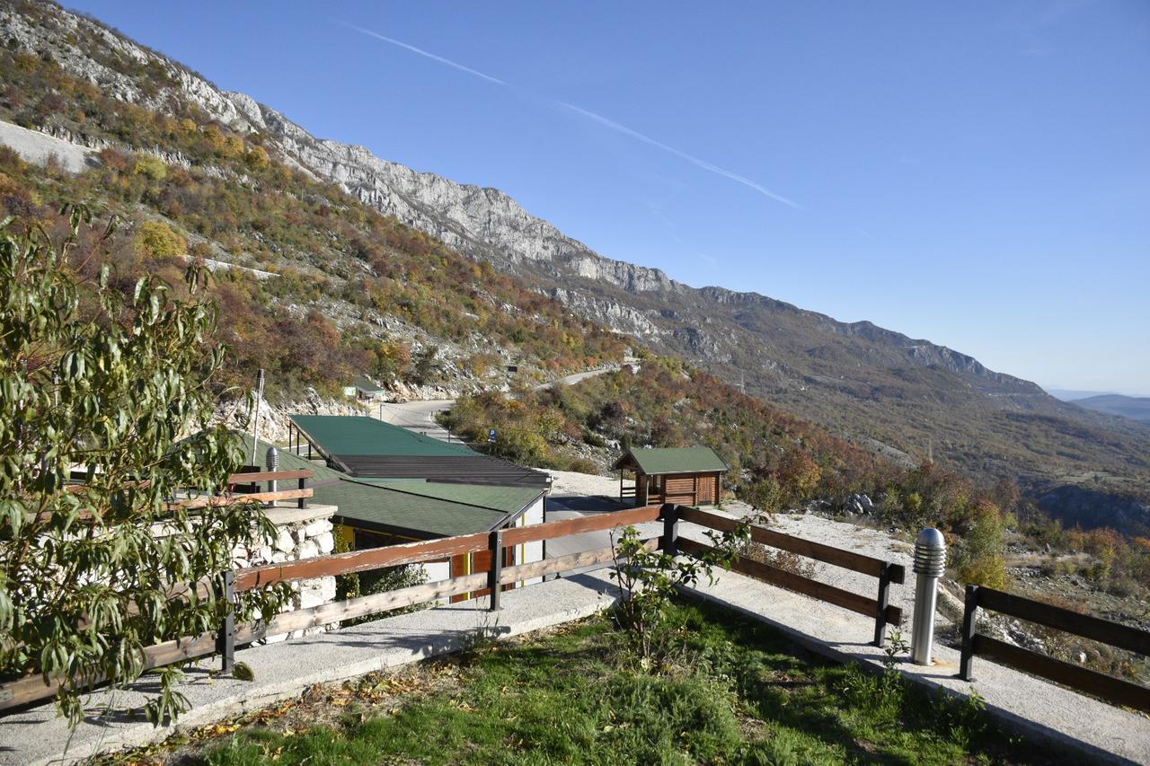 Aparthotel Koliba Nikšić Bagian luar foto