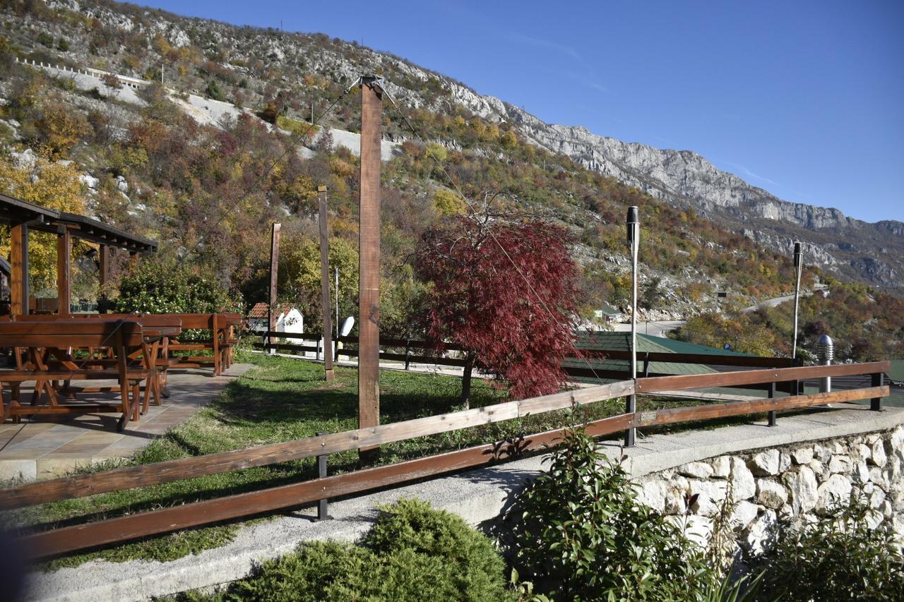 Aparthotel Koliba Nikšić Bagian luar foto