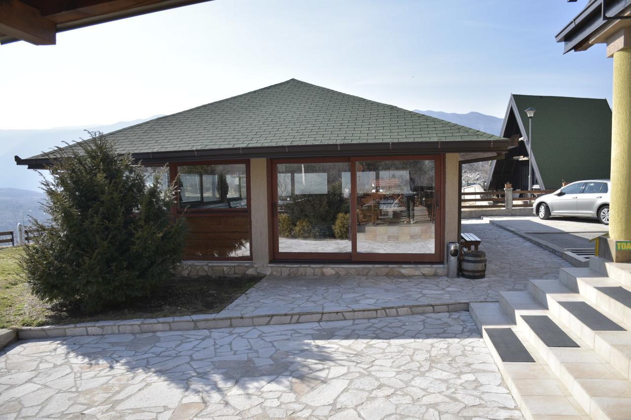 Aparthotel Koliba Nikšić Bagian luar foto